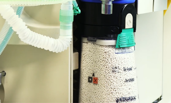 Fitting the Pyramid™ pre-filled disposable CO2 absorber video